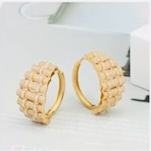 Elegant Gold-Tone Women's Earrings